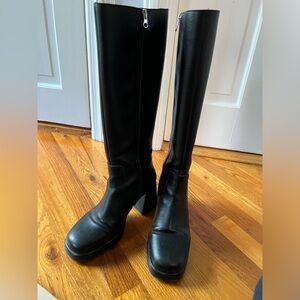 Black Knee High Heeled Leather Boots